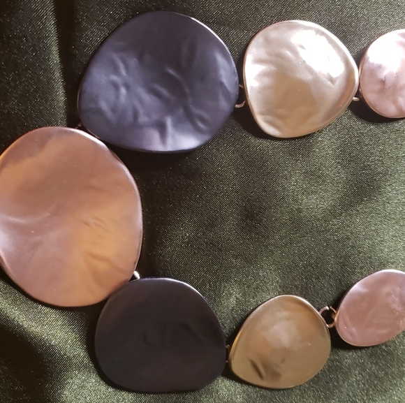 86York tri color necklace.  New - Picture 3 of 6